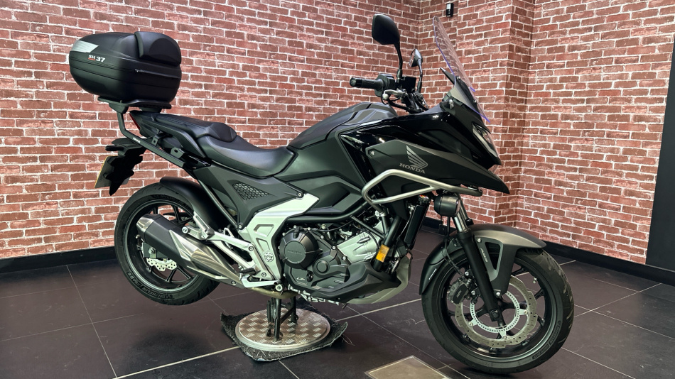 Honda NC750X Manual